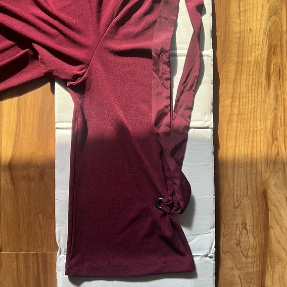 Banana Republic Women’s Business Casual Top - Maroon - XL NWT - Picture 5 of 5